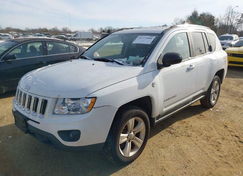 Photo 2 of 2011 Jeep Compass LIMITED (VIN 1J4NF5FB2BD164723)