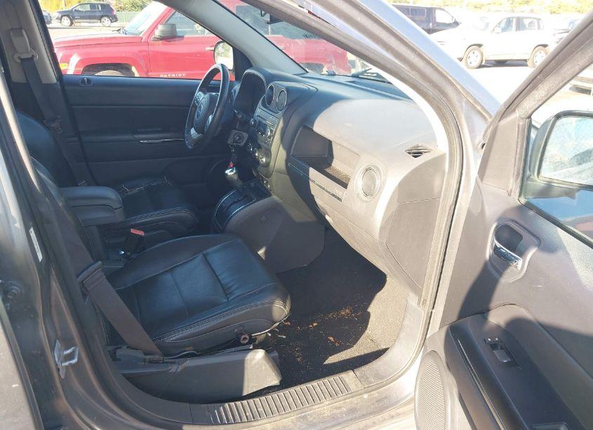 Photo 5 of 2011 Jeep Compass LIMITED (VIN 1J4NF5FB3BD280321)