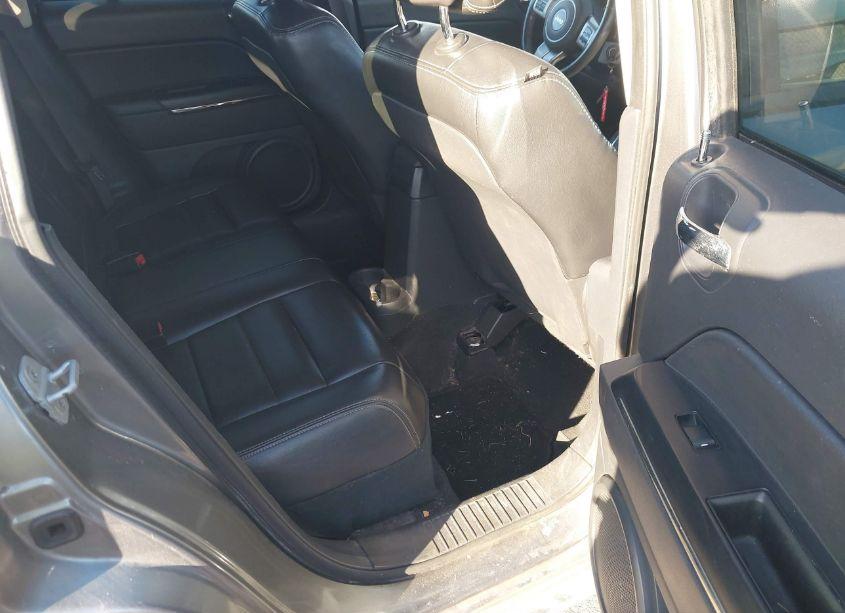 Photo 8 of 2011 Jeep Compass LIMITED (VIN 1J4NF5FB3BD280321)