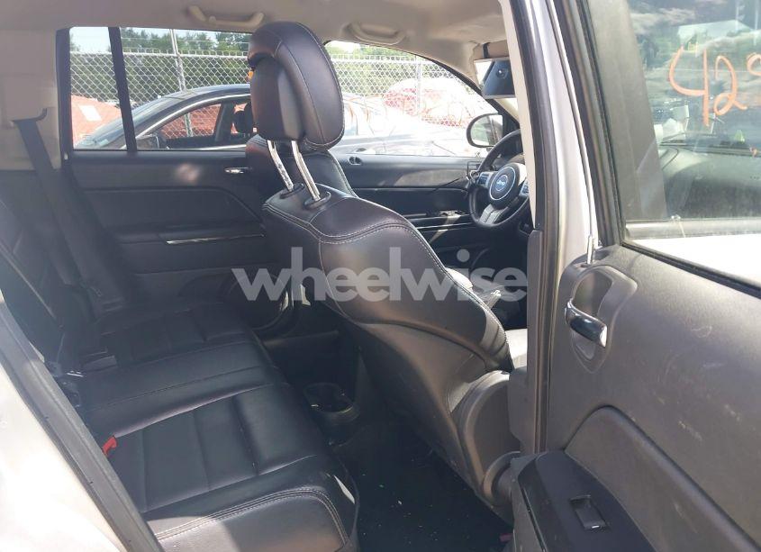 Photo 8 of 2011 Jeep Compass LIMITED (VIN 1J4NF5FB5BD248048)