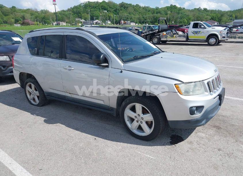 2011 Jeep Compass LIMITED (VIN 1J4NF5FB6BD193223) main photo