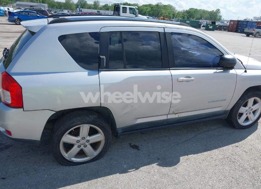Photo 6 of 2011 Jeep Compass LIMITED (VIN 1J4NF5FB6BD193223)