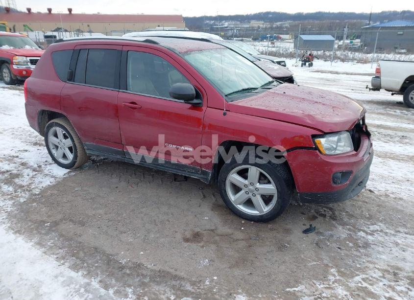 2011 Jeep Compass (VIN 1J4NF5FB7BD174261) main photo