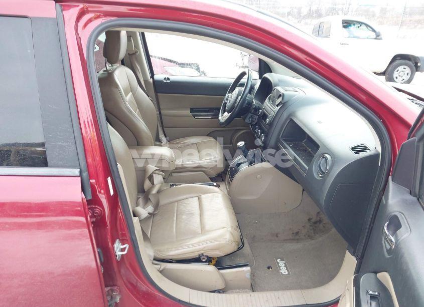 Photo 5 of 2011 Jeep Compass (VIN 1J4NF5FB7BD174261)