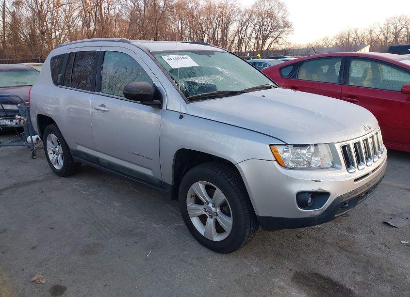 2011 Jeep Compass LIMITED (VIN 1J4NF5FB7BD177841) main photo