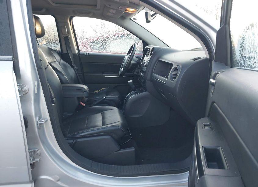 Photo 5 of 2011 Jeep Compass LIMITED (VIN 1J4NF5FB7BD177841)