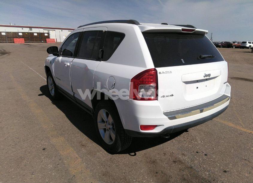 Photo 3 of 2011 Jeep Compass LIMITED (VIN 1J4NF5FB7BD281746)