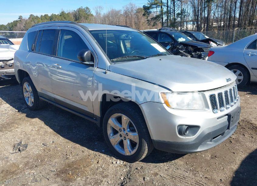 2011 Jeep Compass LIMITED (VIN 1J4NF5FBXBD282115) main photo