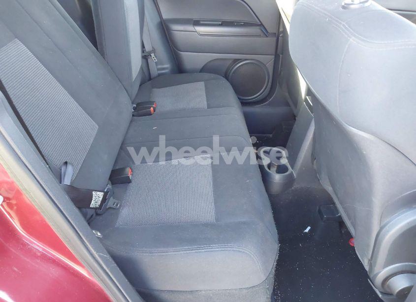 Photo 8 of 2011 Jeep Compass (VIN 1J4NT1FA2BD176721)