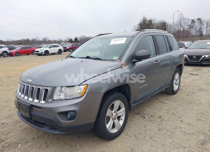 Photo 6 of 2011 Jeep Compass (VIN 1J4NT1FA2BD241485)