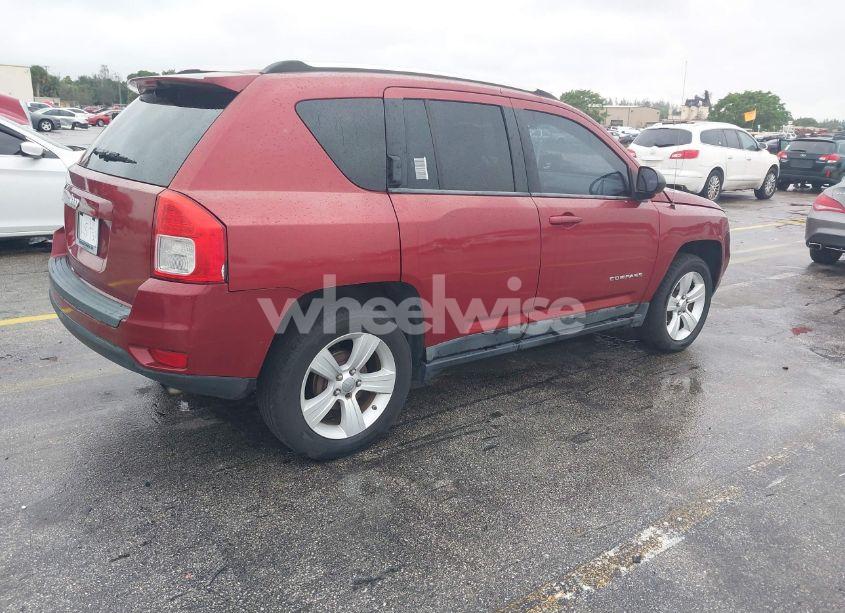 Photo 4 of 2011 Jeep Compass (VIN 1J4NT1FA3BD159880)