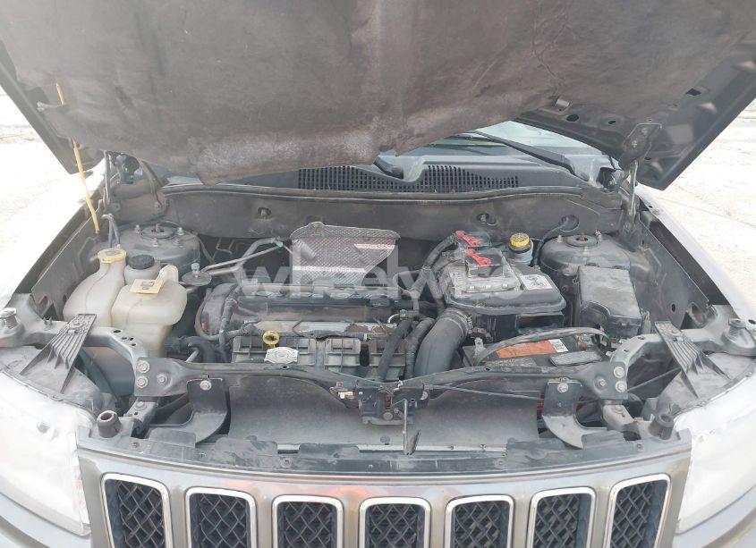 Photo 10 of 2011 Jeep Compass (VIN 1J4NT1FA3BD256531)