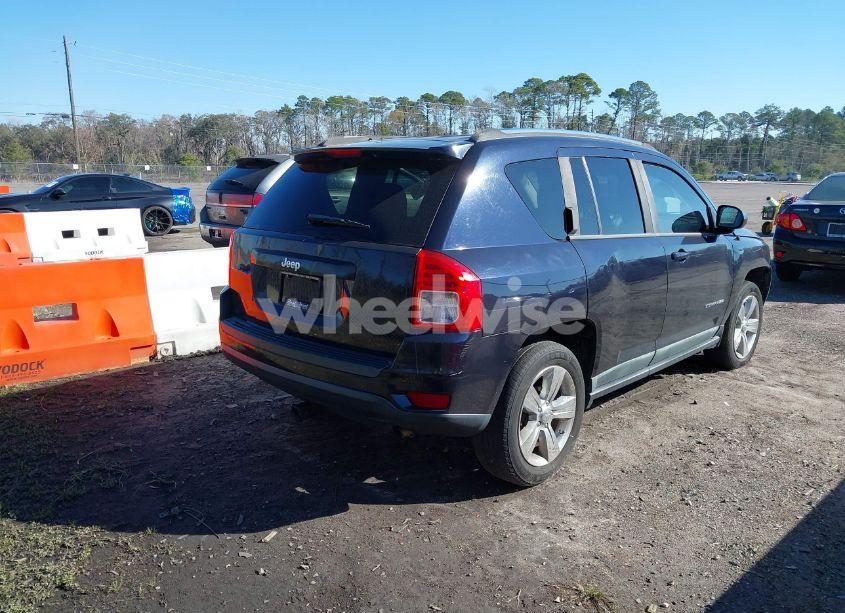 Photo 4 of 2011 Jeep Compass (VIN 1J4NT1FA4BD208116)