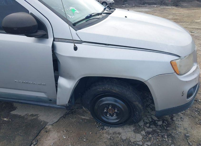 Photo 13 of 2011 Jeep Compass (VIN 1J4NT1FA4BD253573)