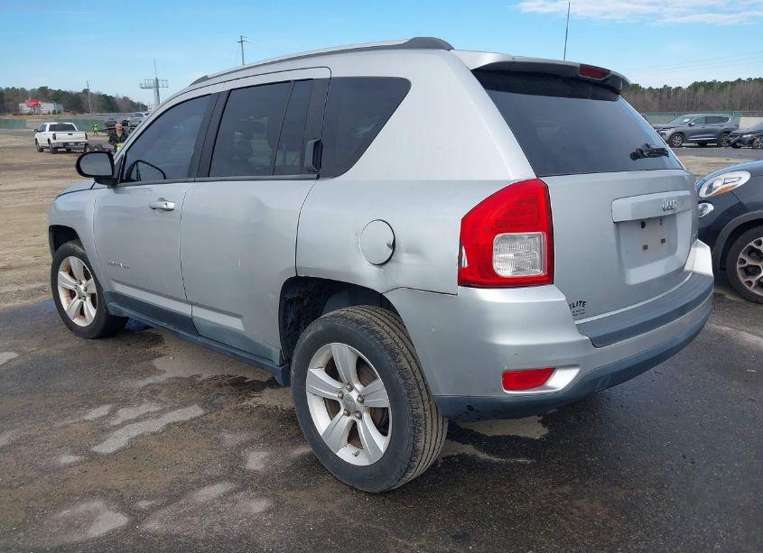 Photo 3 of 2011 Jeep Compass (VIN 1J4NT1FA4BD253573)