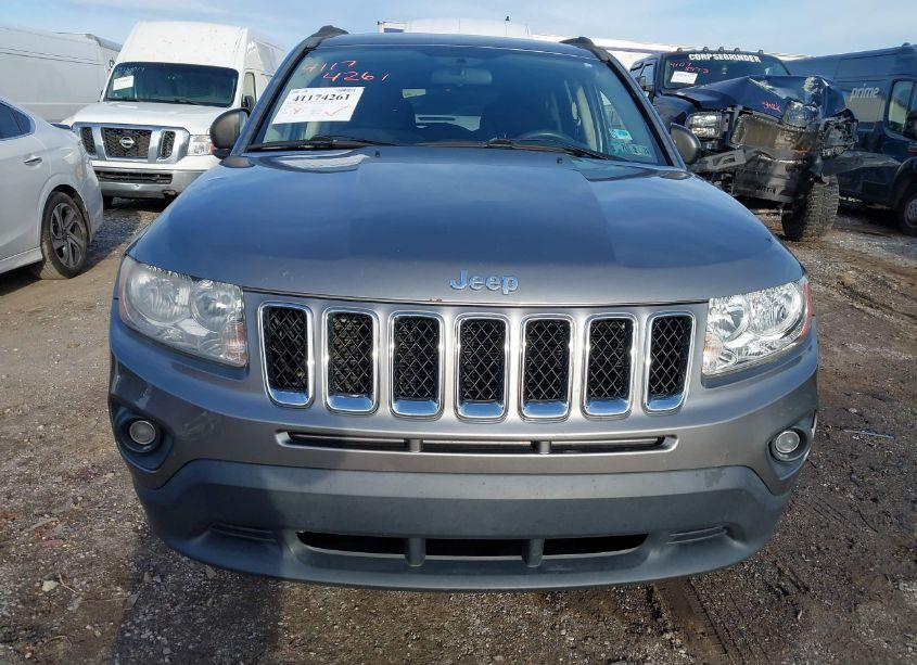 Photo 6 of 2011 Jeep Compass (VIN 1J4NT1FA9BD230886)