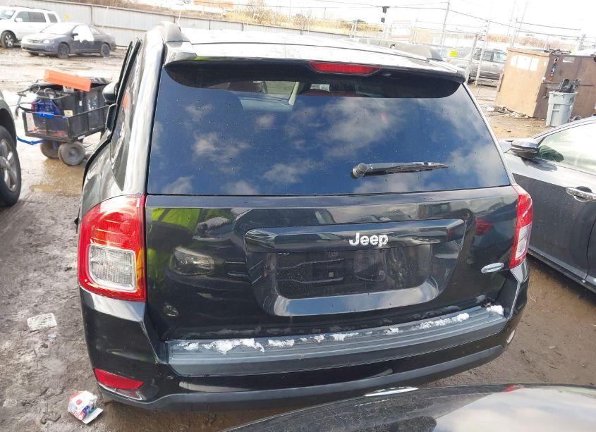 Photo 16 of 2011 Jeep Compass (VIN 1J4NT1FAXBD138718)