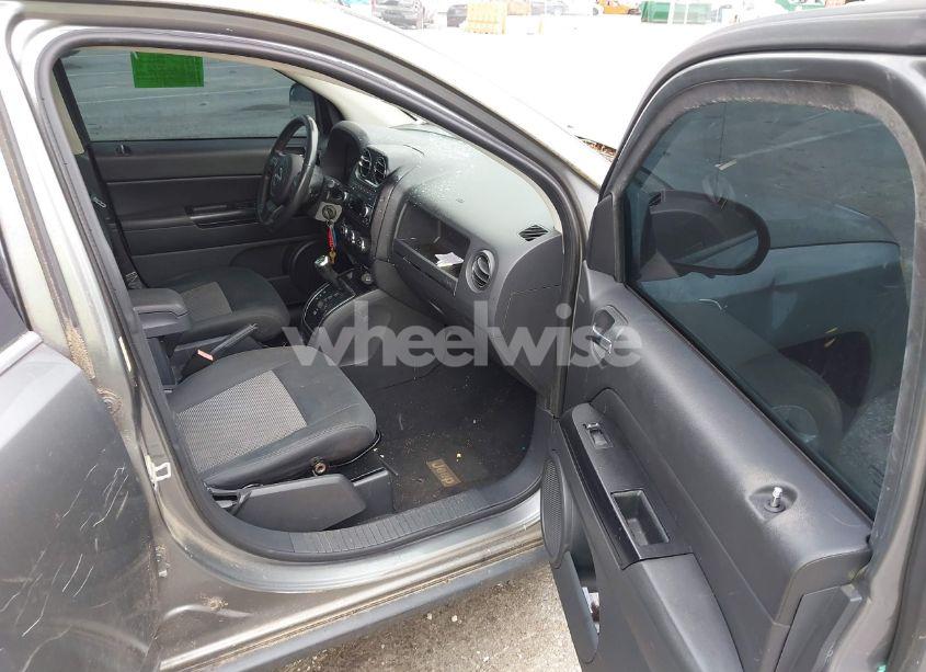 Photo 5 of 2011 Jeep Compass SPORT (VIN 1J4NT1FB0BD195762)