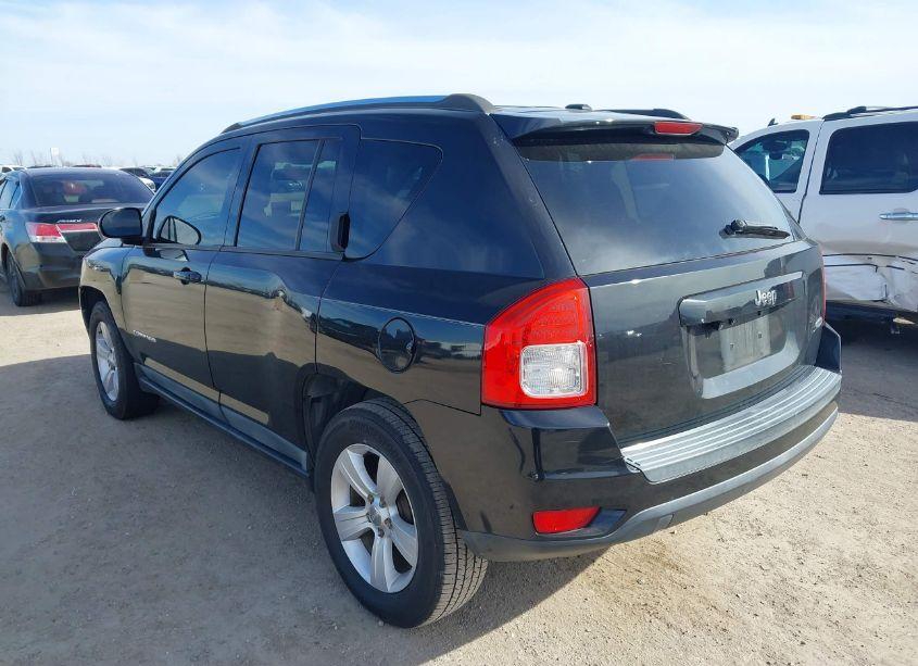 Photo 3 of 2011 Jeep Compass (VIN 1J4NT1FB2BD151424)