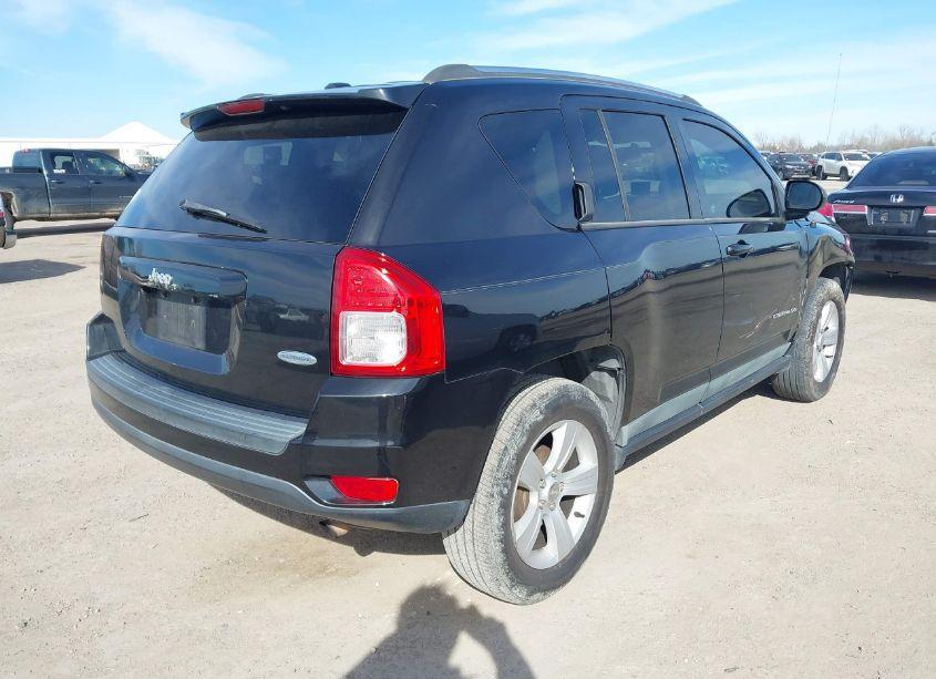 Photo 4 of 2011 Jeep Compass (VIN 1J4NT1FB2BD151424)