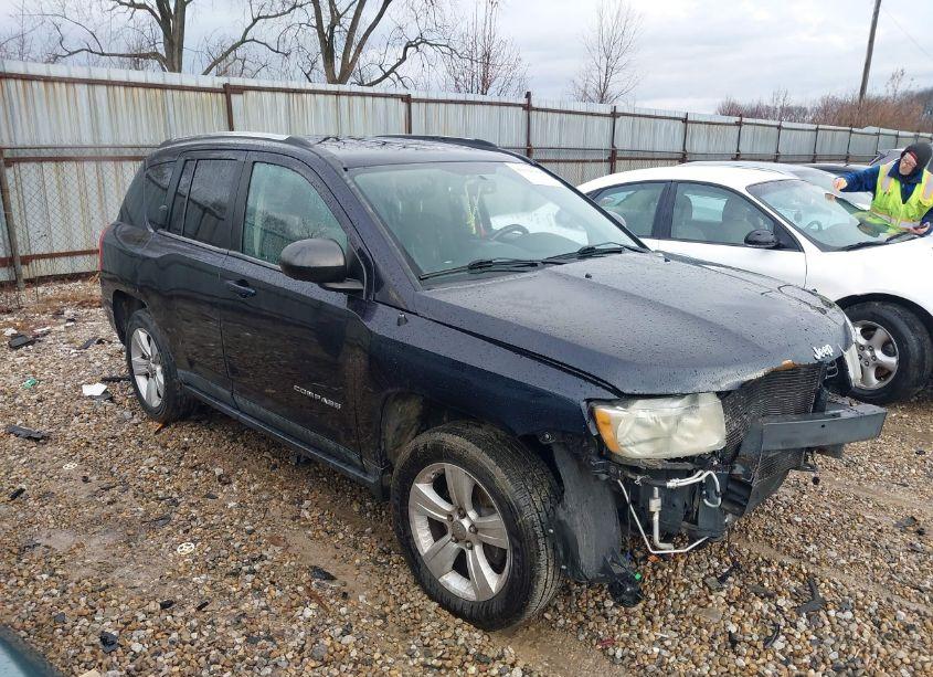 Photo 13 of 2011 Jeep Compass (VIN 1J4NT1FB2BD205188)