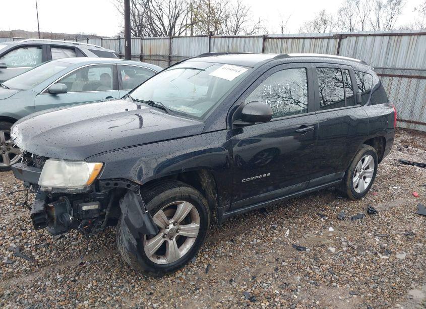 Photo 14 of 2011 Jeep Compass (VIN 1J4NT1FB2BD205188)