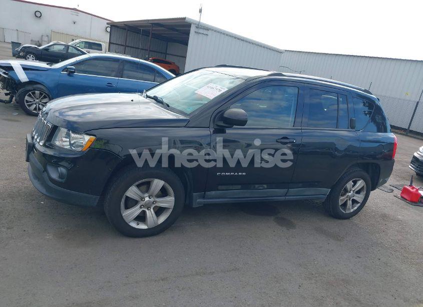 Photo 14 of 2011 Jeep Compass (VIN 1J4NT1FB3BD190393)