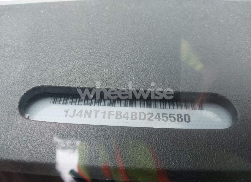 Photo 9 of 2011 Jeep Compass (VIN 1J4NT1FB4BD245580)