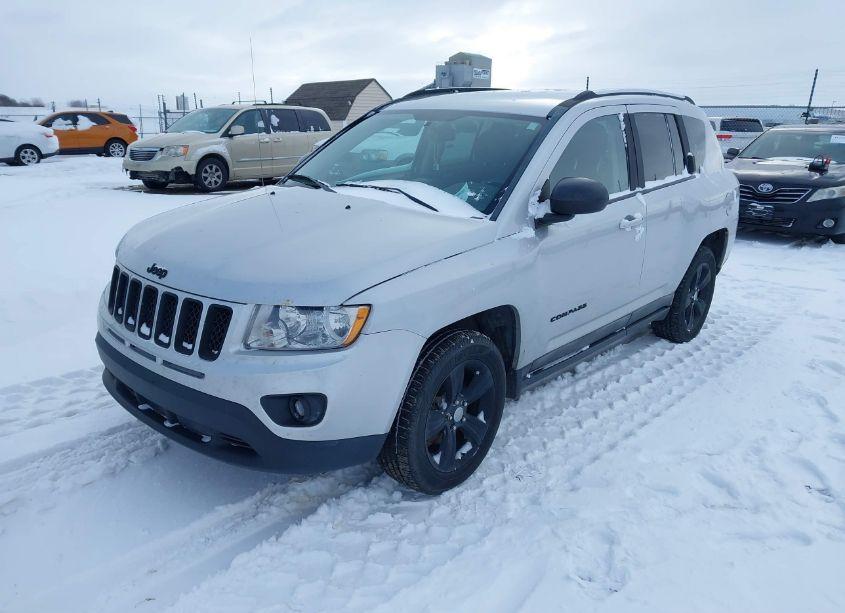 Photo 2 of 2011 Jeep Compass (VIN 1J4NT1FB5BD142457)