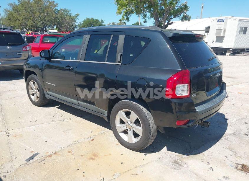 Photo 3 of 2011 Jeep Compass (VIN 1J4NT1FB6BD195524)