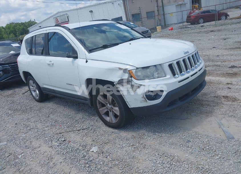 2011 Jeep Compass (VIN 1J4NT1FB6BD253308) main photo