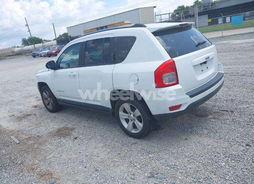 Photo 3 of 2011 Jeep Compass (VIN 1J4NT1FB6BD253308)