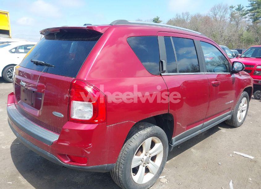 Photo 4 of 2011 Jeep Compass (VIN 1J4NT1FB8BD170401)
