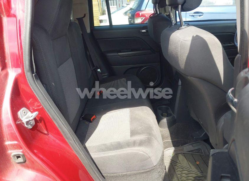 Photo 8 of 2011 Jeep Compass (VIN 1J4NT1FB8BD170401)