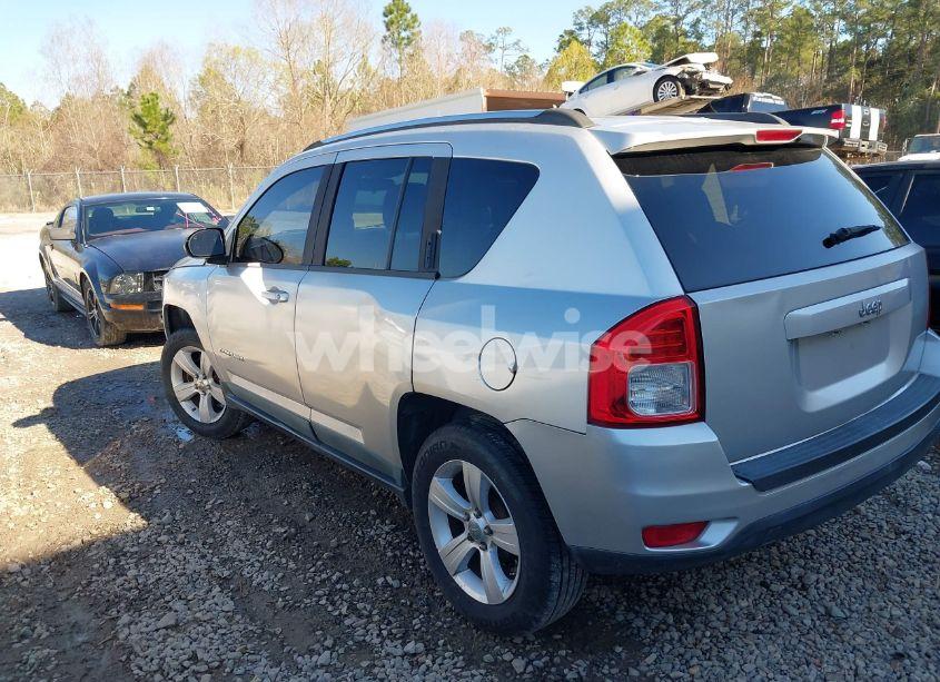 Photo 3 of 2011 Jeep Compass (VIN 1J4NT1FB8BD248904)