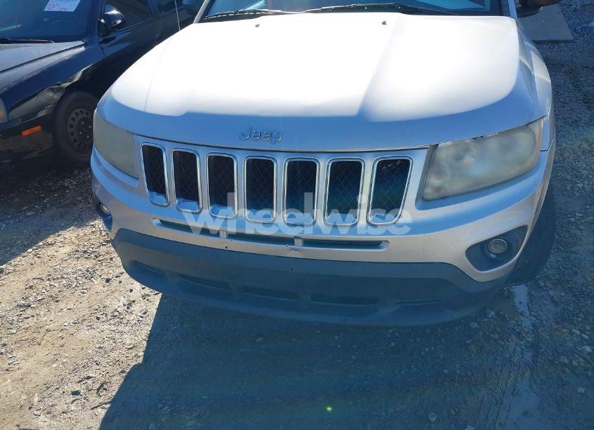 Photo 6 of 2011 Jeep Compass (VIN 1J4NT1FB8BD248904)