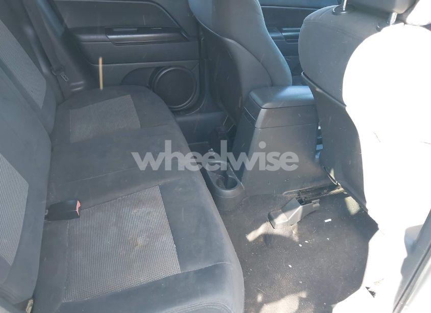 Photo 8 of 2011 Jeep Compass (VIN 1J4NT1FB8BD248904)