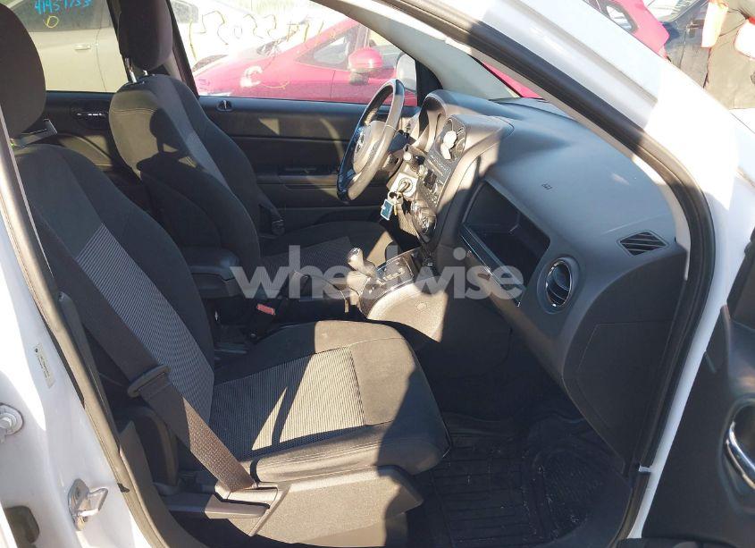 Photo 5 of 2011 Jeep Compass (VIN 1J4NT1FB9BD252816)