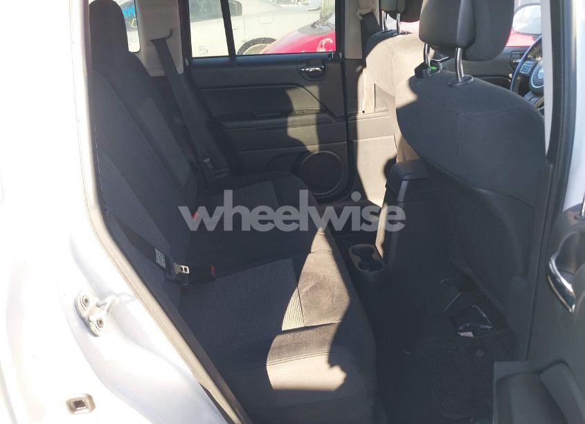 Photo 8 of 2011 Jeep Compass (VIN 1J4NT1FB9BD252816)