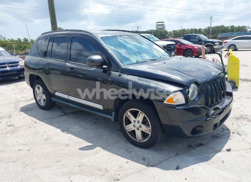 2010 Jeep Compass SPORT (VIN 1J4NT1FBXAD621214) main photo