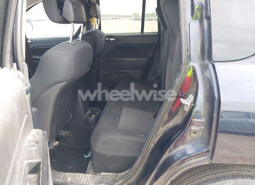 Photo 8 of 2011 Jeep Compass (VIN 1J4NT1FBXBD151512)