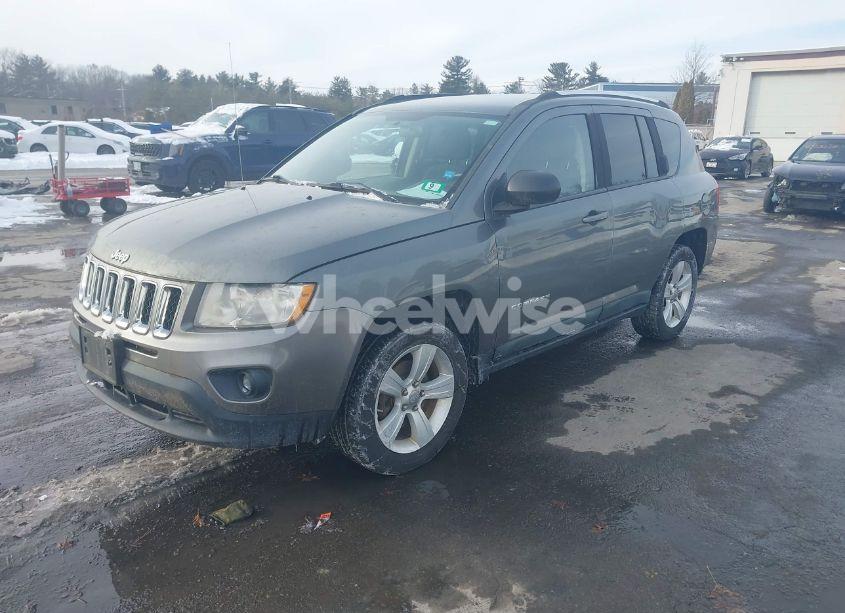 Photo 2 of 2011 Jeep Compass (VIN 1J4NT1FBXBD203947)