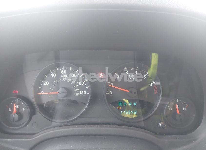 Photo 7 of 2011 Jeep Compass (VIN 1J4NT1FBXBD203947)