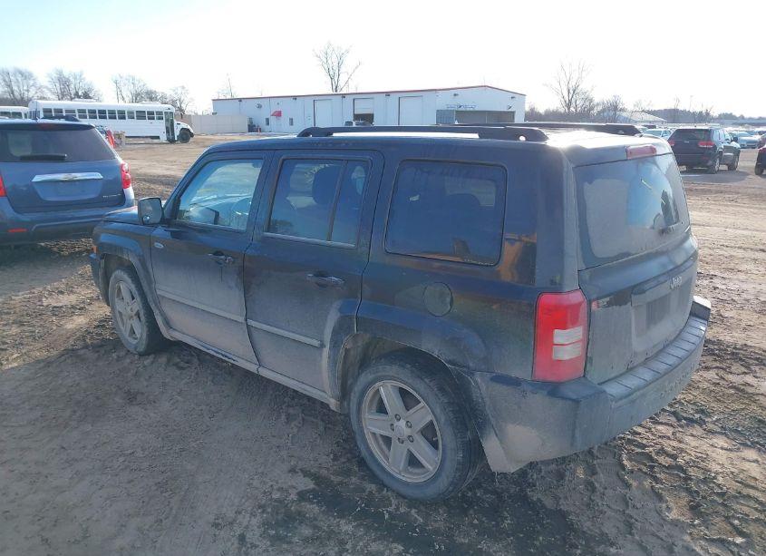 Photo 3 of 2010 Jeep Patriot SPORT (VIN 1J4NT1GA0AD621468)