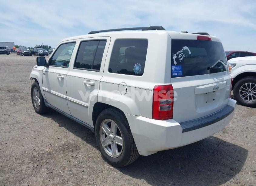 Photo 3 of 2010 Jeep Patriot SPORT (VIN 1J4NT1GA1AD621060)