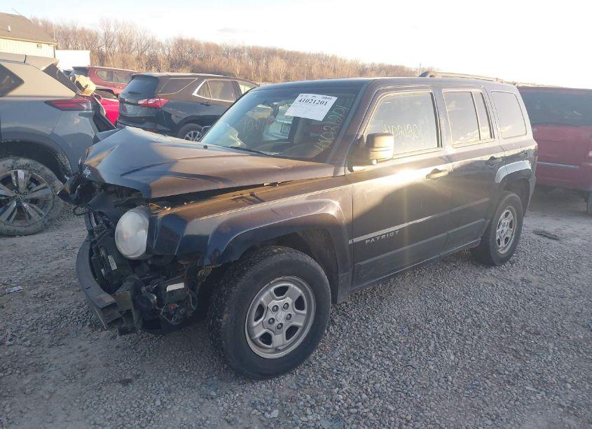 Photo 2 of 2011 Jeep Patriot SPORT (VIN 1J4NT1GA3BD105395)