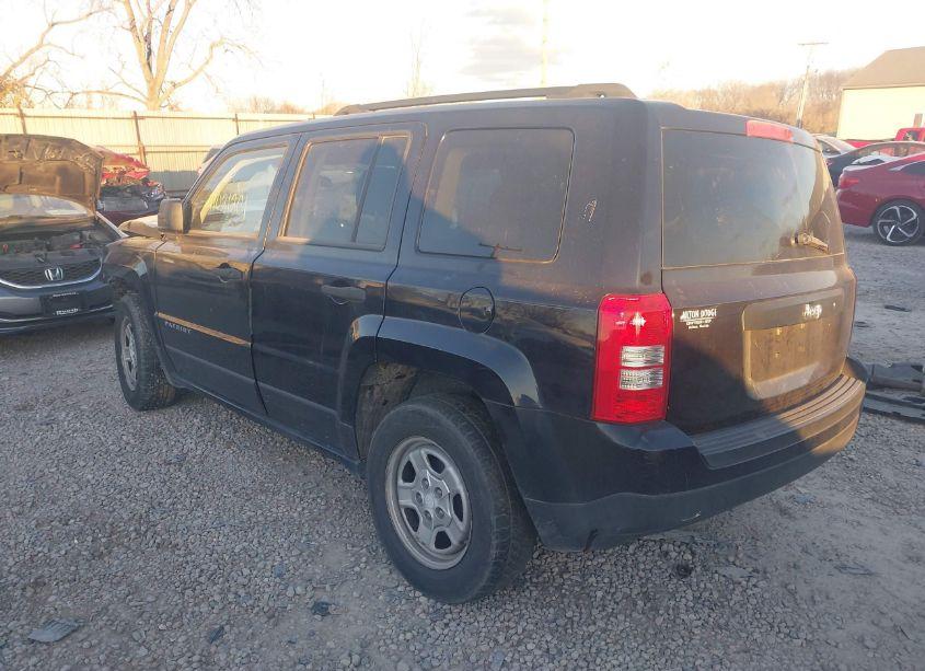 Photo 3 of 2011 Jeep Patriot SPORT (VIN 1J4NT1GA3BD105395)