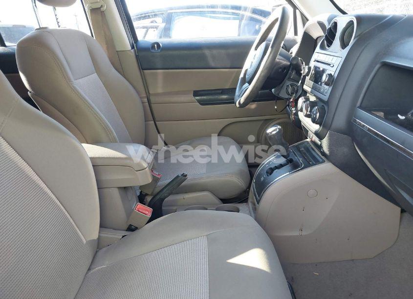 Photo 5 of 2011 Jeep Patriot SPORT (VIN 1J4NT1GA3BD195082)