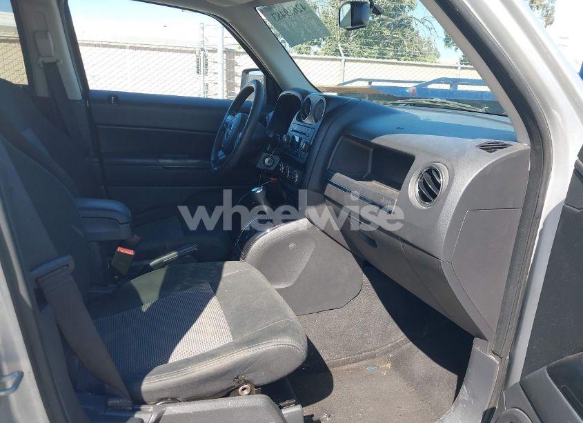 Photo 5 of 2011 Jeep Patriot SPORT (VIN 1J4NT1GA3BD270931)