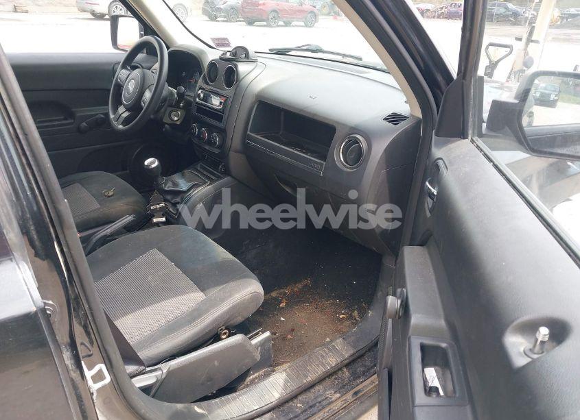 Photo 5 of 2011 Jeep Patriot SPORT (VIN 1J4NT1GA4BD219602)